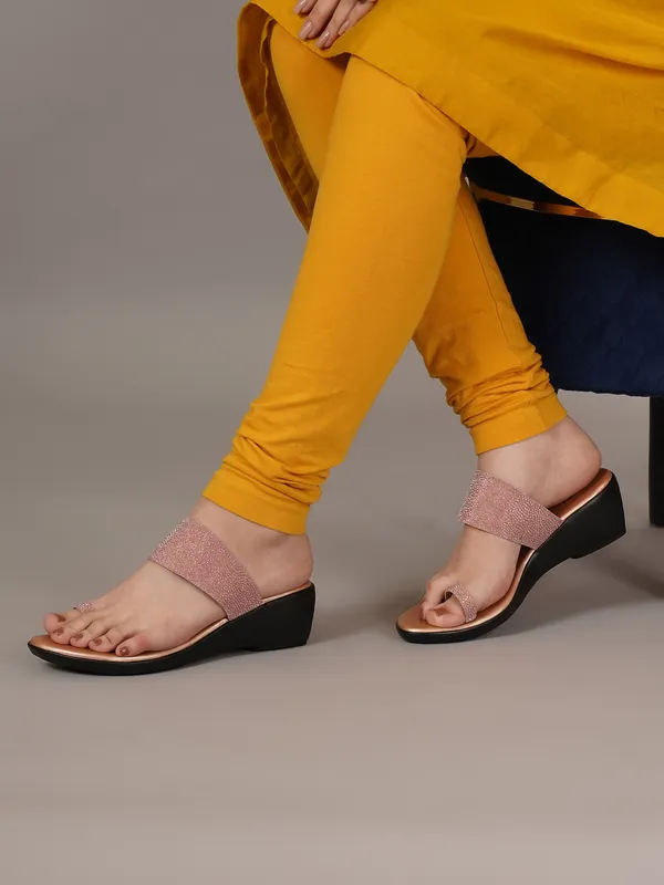 Print_Strap_Angutha_Wedge_Heels_(Sultan)