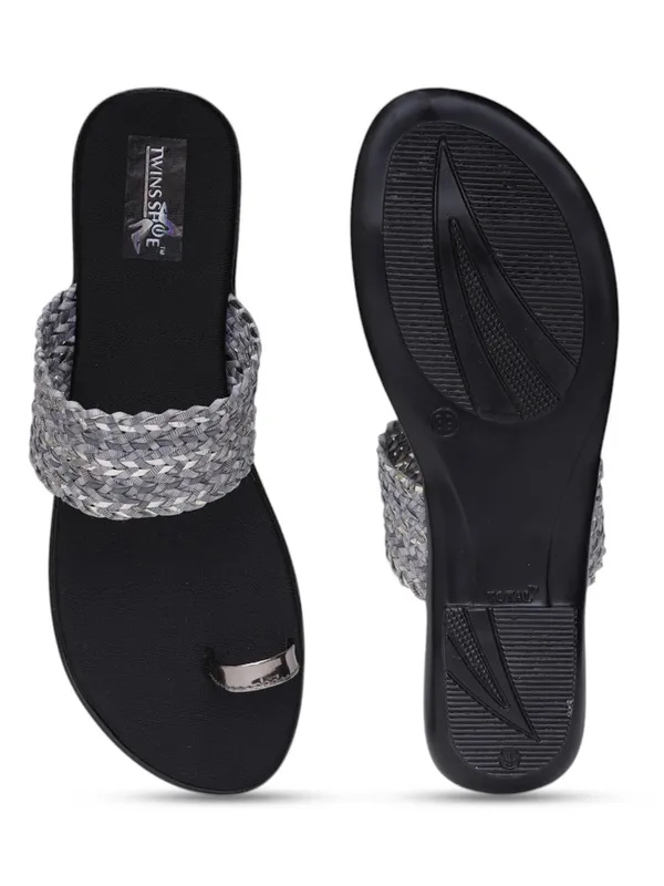 Women's_Embellished_One_toe_Flats