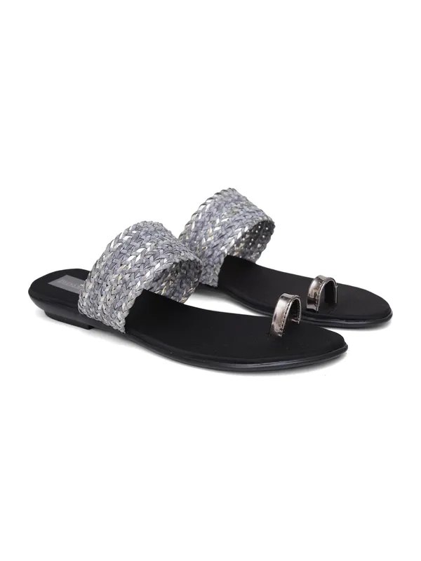 Women's_Embellished_One_toe_Flats