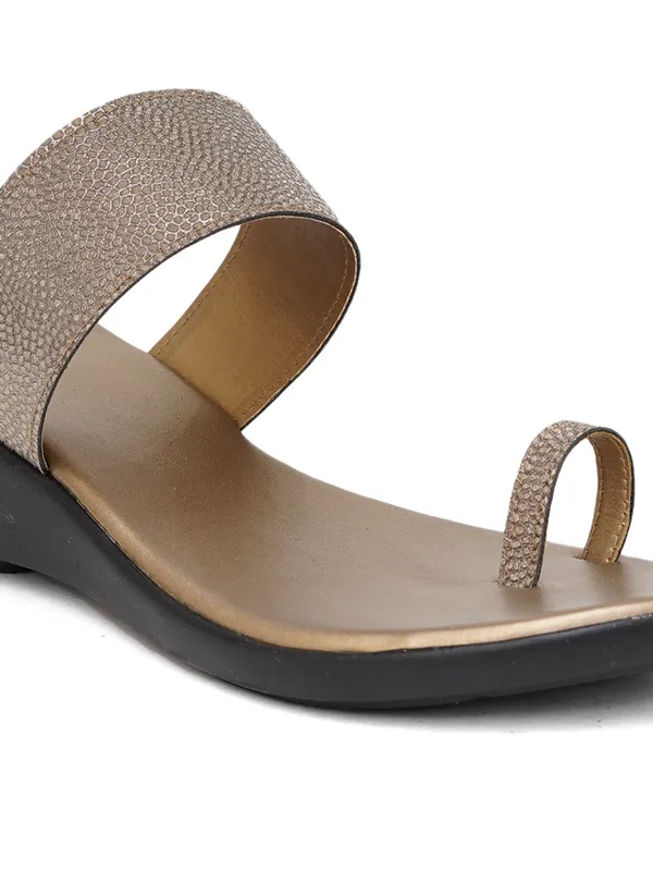 Print_Strap_Angutha_Wedge_Heels_(Antique)
