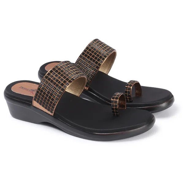 Casual_Wedge_Slippers_(Antique)