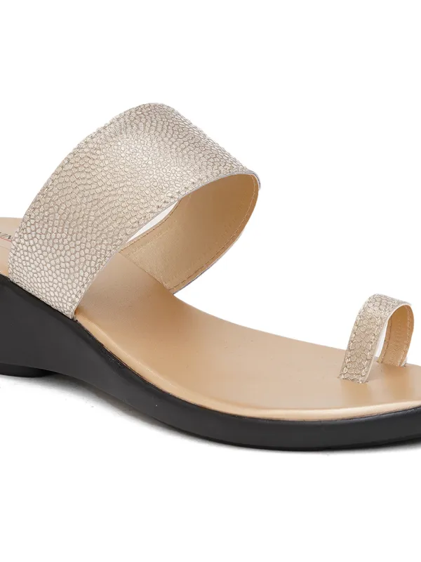 Print_Strap_Angutha_Wedge_Heels_(Gold)
