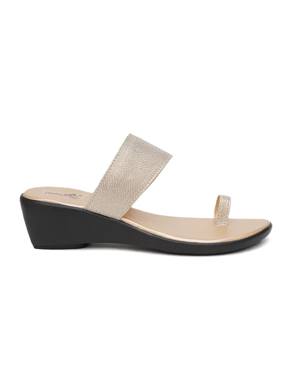 Print_Strap_Angutha_Wedge_Heels_(Gold)