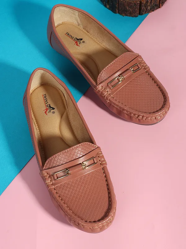 Casual_Dailywear_Soft_Buckle_Loafers_(Peach)