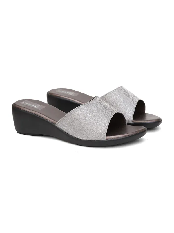 Shining_Strap_Wedge_Heels_(Grey)