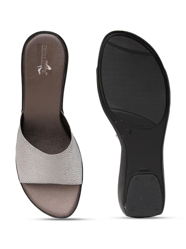 Shining_Strap_Wedge_Heels_(Grey)