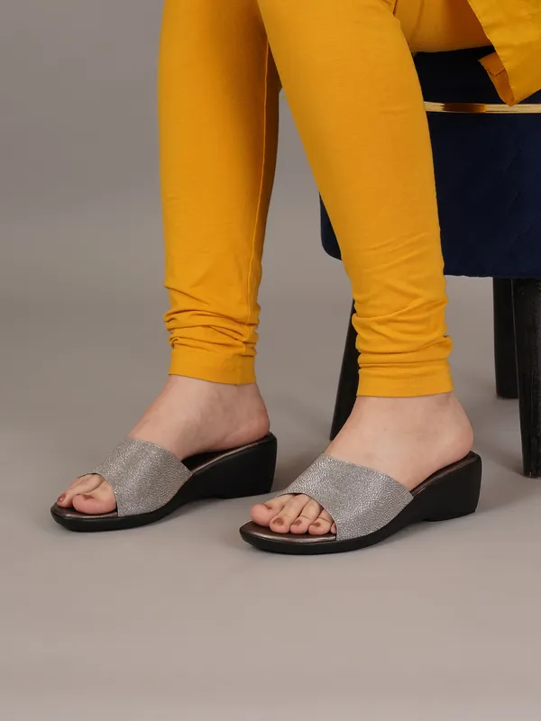 Shining_Strap_Wedge_Heels_(Grey)