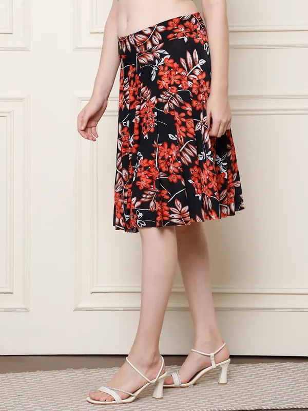 Multi_Color_Polyester_Lycra_Skirt_For_Women