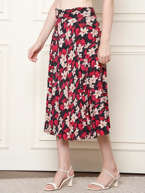 Multi_Color_Polyester_Lycra_Skirt_For_Women
