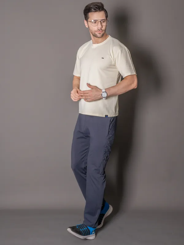 Grey_4_Way_Lycra_Joggers_For_Men