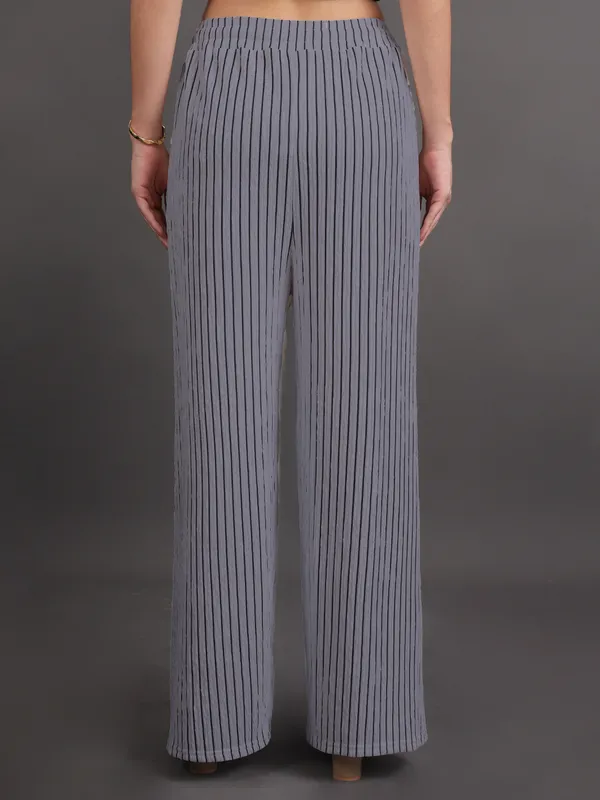 Grey_Popcorn_Crepe_Style_Texture_Palazzo_For_Women