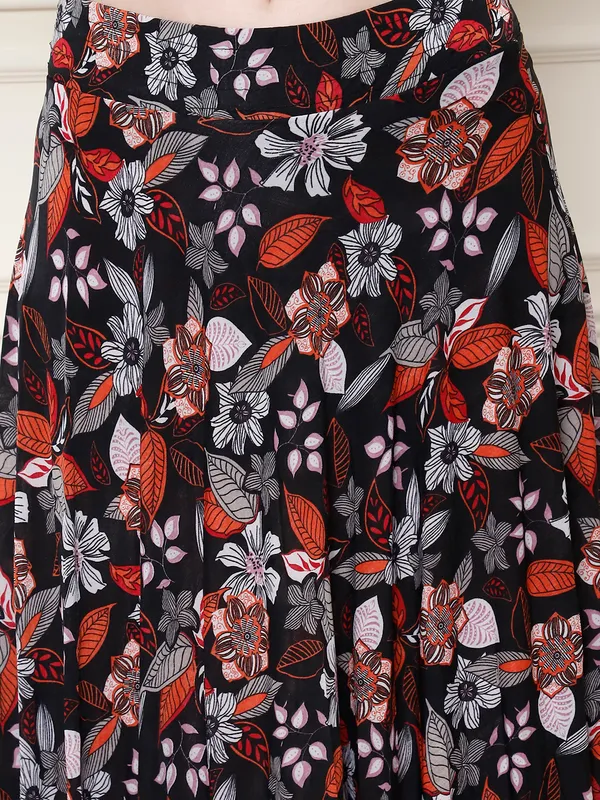 Multi_Color_Polyester_Lycra_Skirt_For_Women