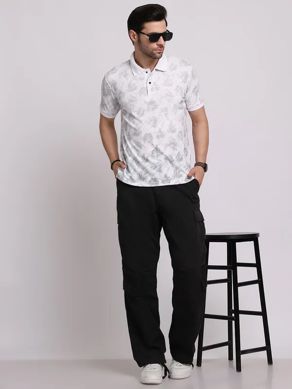 White_Cotton_T-Shirt_For_Men