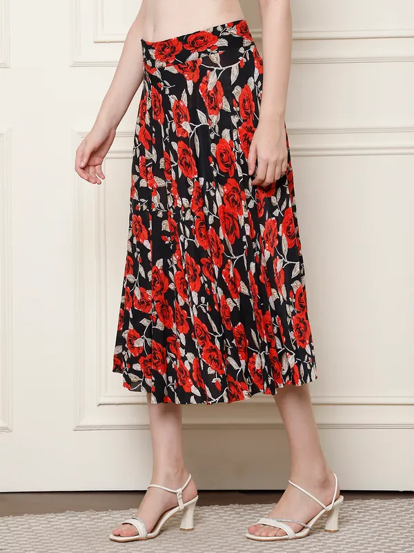 Multi_Color_Polyester_Lycra_Skirt_For_Women