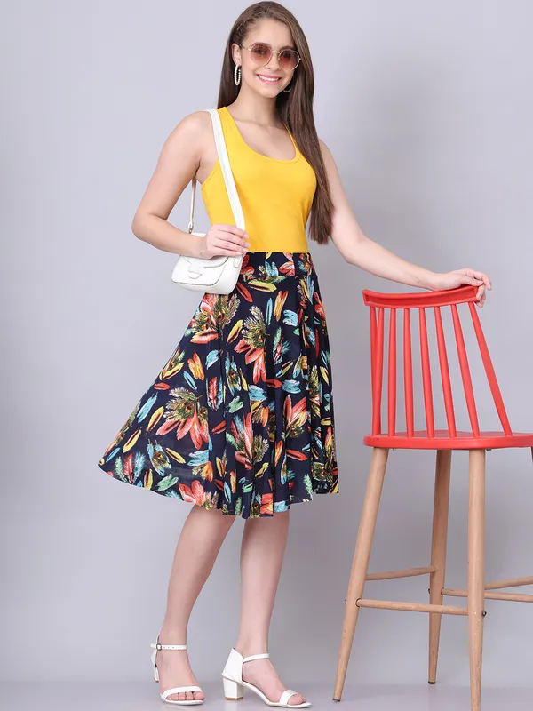 Multi_Color_Polyester_Lycra_Skirt_For_Women