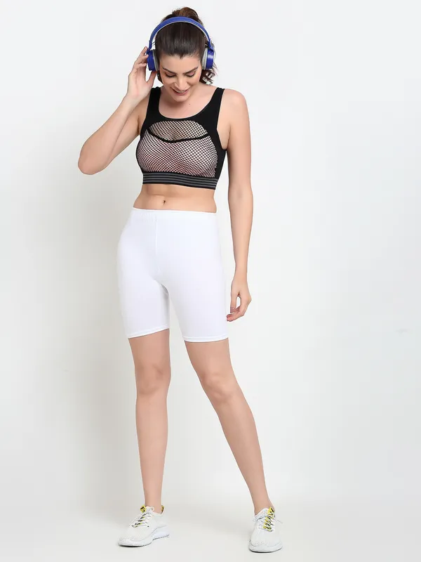 White_Cotton_Shorts_For_Women
