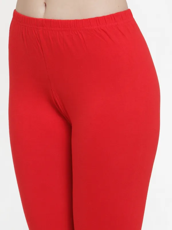 Red_Cotton_Lycra_Capri_For_Women