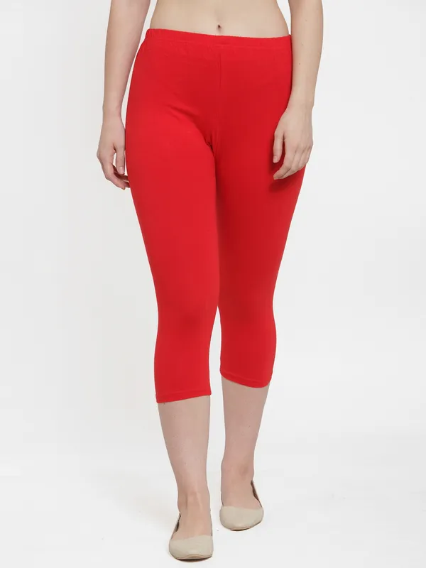 Red_Cotton_Lycra_Capri_For_Women