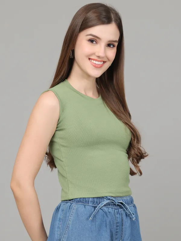Green_Crop_Tops_Having_sleeveless,_Cotton_Fabric,_Slip_on_closure_and_Round_Neck