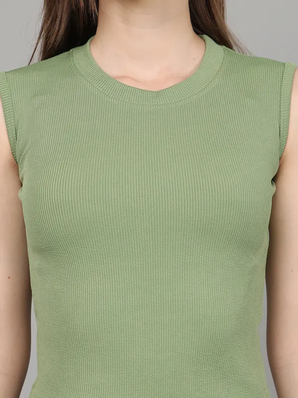 Green_Crop_Tops_Having_sleeveless,_Cotton_Fabric,_Slip_on_closure_and_Round_Neck