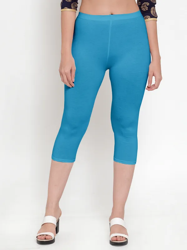 Turquoise_Blue_Cotton_Lycra_Capri_For_Women