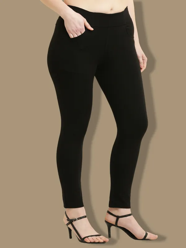 Black_Tencel_Jegging_For_Women