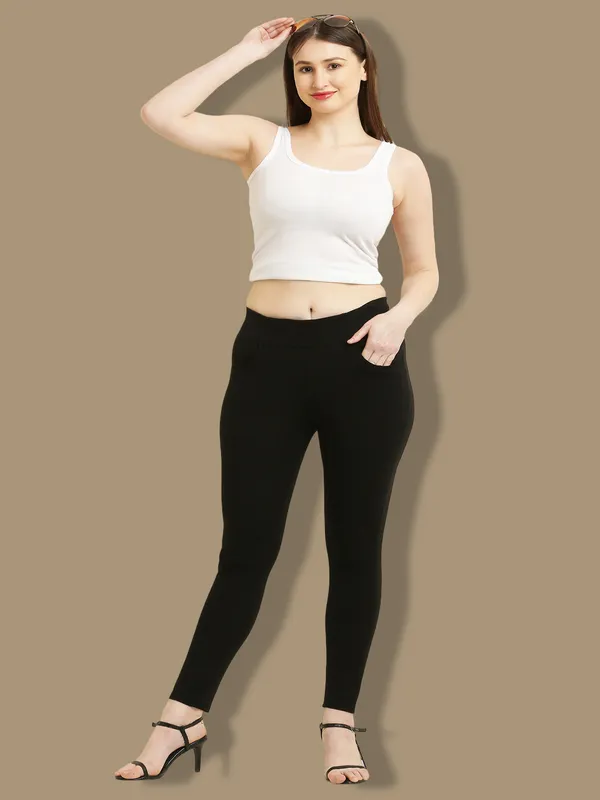 Black_Tencel_Jegging_For_Women