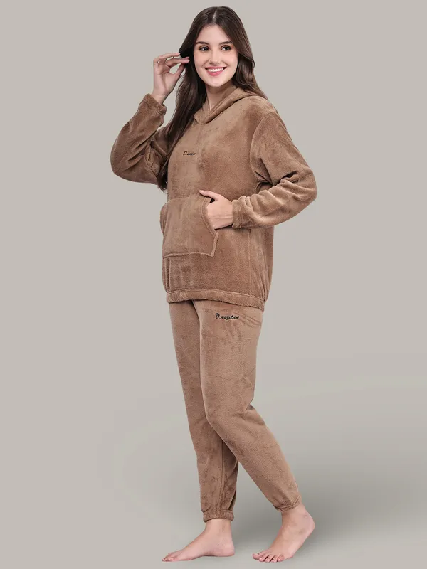 Brown_Wool_Blend_Nightwear_For_Women