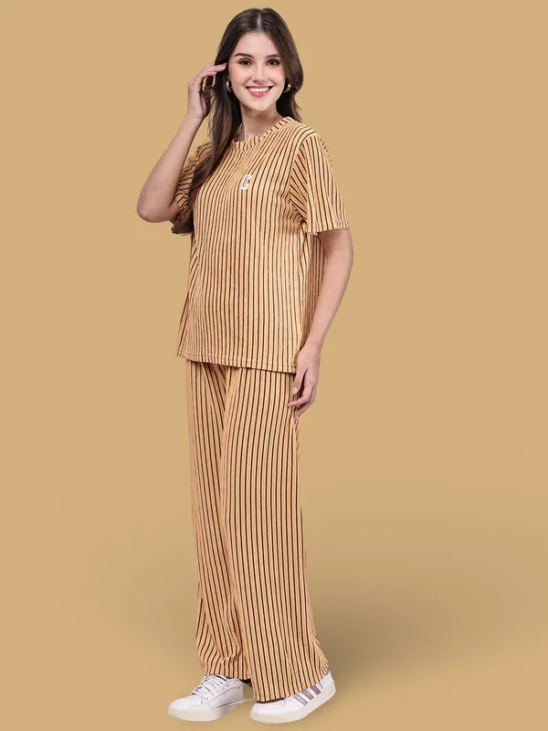 Beige_Popcorn_Top_For_Women