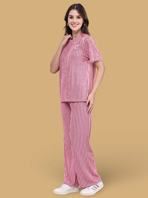 Light_Pink_Popcorn_Top_For_Women