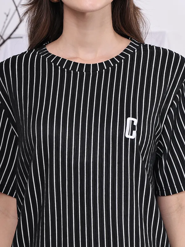 Black_Popcorn_Top_For_Women