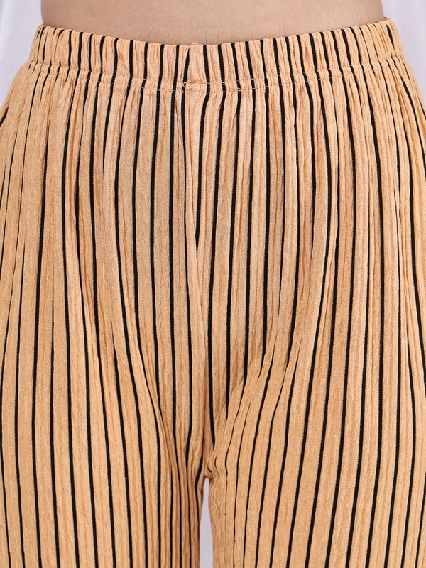 Beige_Popcorn_Top_For_Women