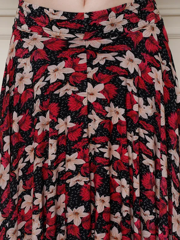 Multi_Color_Polyester_Lycra_Skirt_For_Women