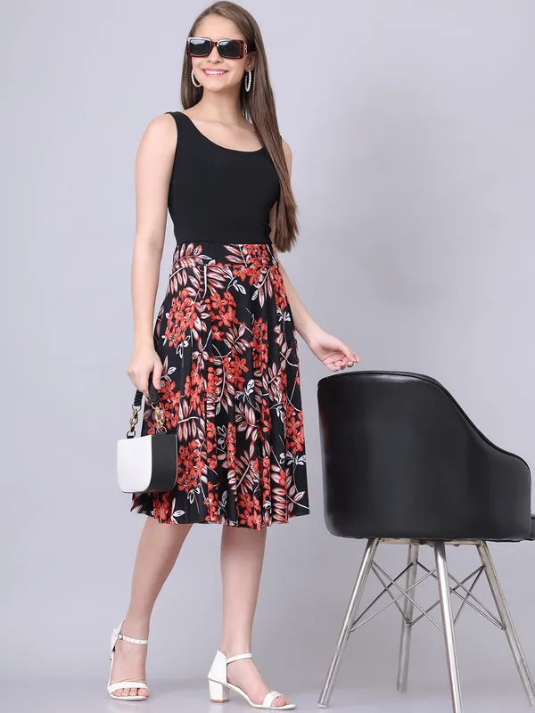 Multi_Color_Polyester_Lycra_Skirt_For_Women