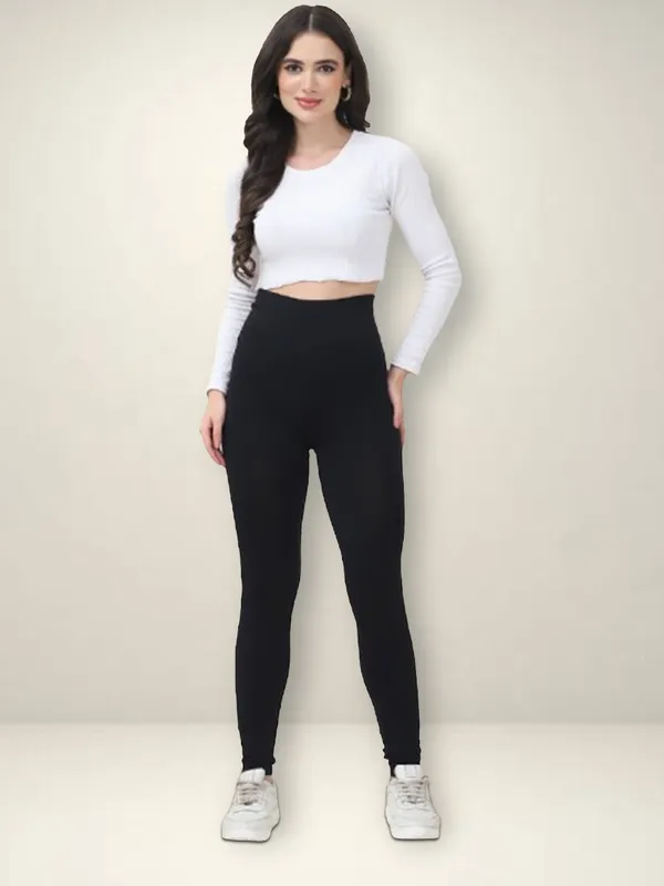 Black_75%_Nylon_&_25%_Spandex_Legging_For_Women