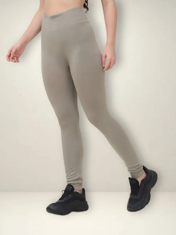 Pista_Green_75%_Nylon_&_25%_Spandex_Legging_For_Women