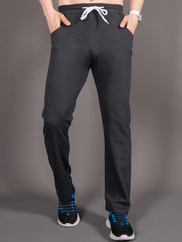 Black_Cotton_Joggers_For_Men