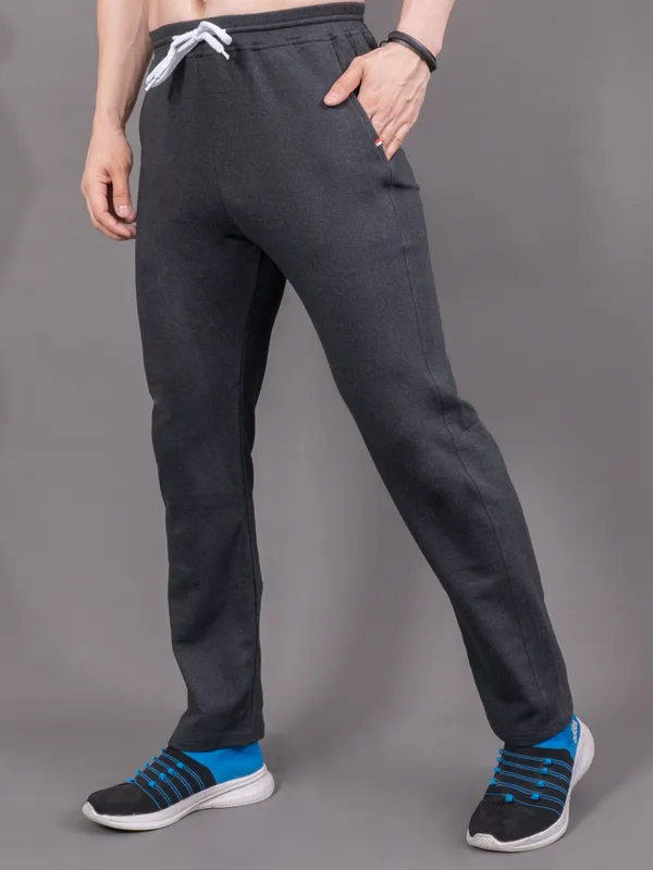 Black_Cotton_Joggers_For_Men
