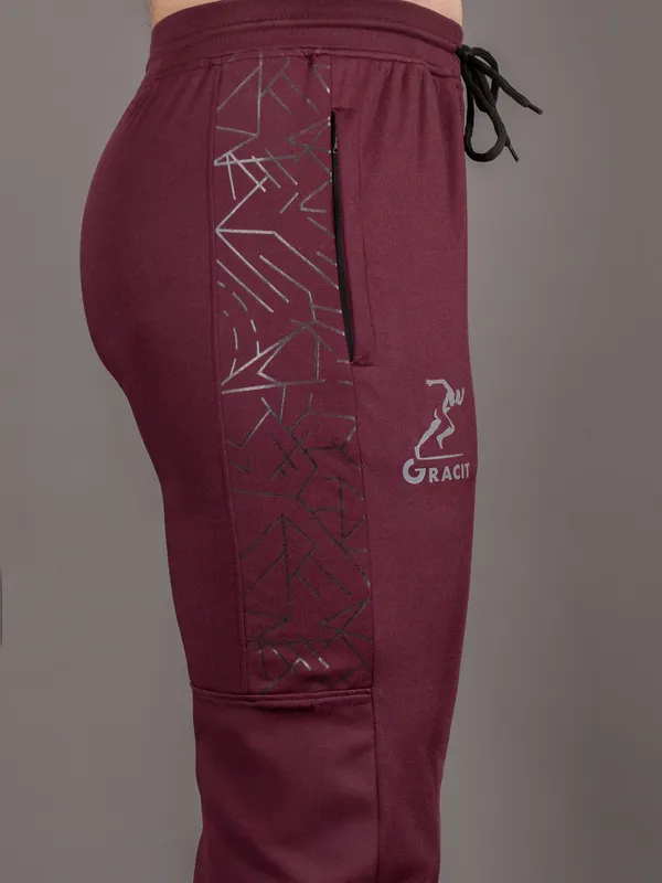 Maroon_4_Way_Lycra_Joggers_For_Men