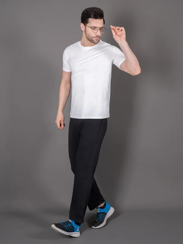 Black_4_Way_Lycra_Joggers_For_Men