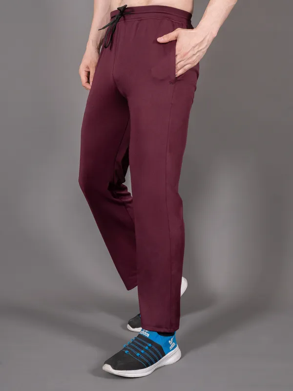 Maroon_4_Way_Lycra_Joggers_For_Men