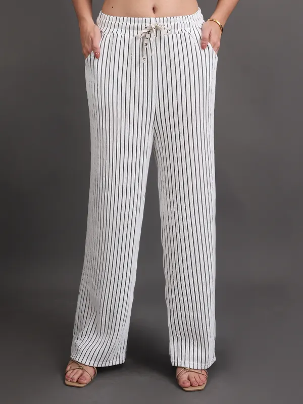 White_Popcorn_Crepe_Style_Texture_Palazzo_For_Women
