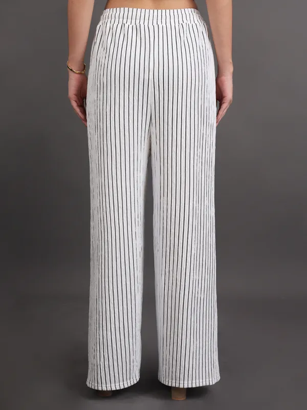 White_Popcorn_Crepe_Style_Texture_Palazzo_For_Women
