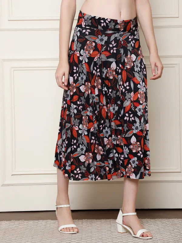Multi_Color_Polyester_Lycra_Skirt_For_Women