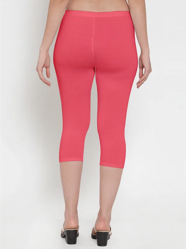 Peach_Cotton_Lycra_Capri_For_Women