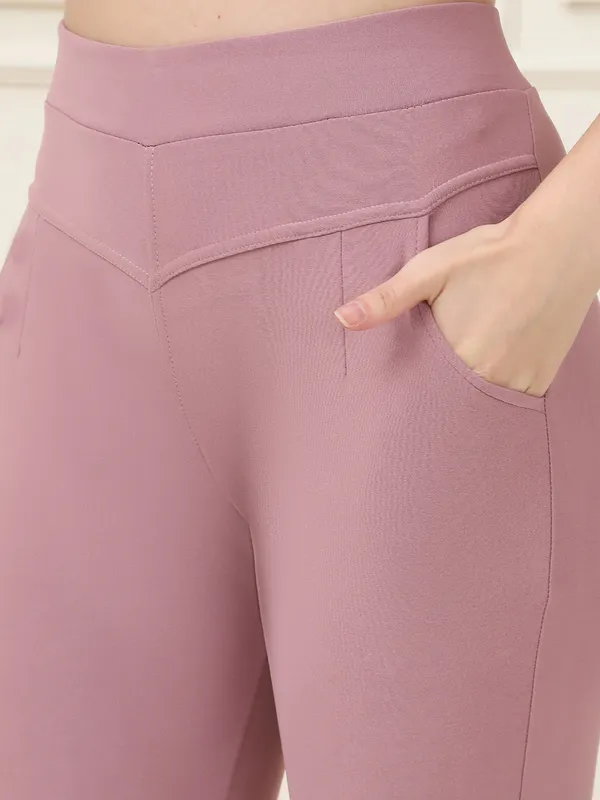 Purple_Lycra_Polyester_Spandex_Jegging_For_Women