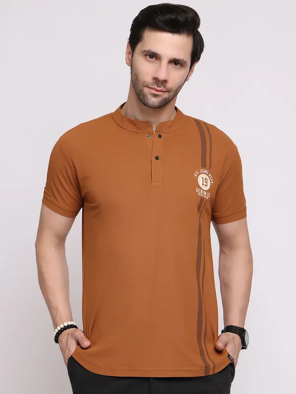 Brown_Polycotton_T-Shirt_For_Men