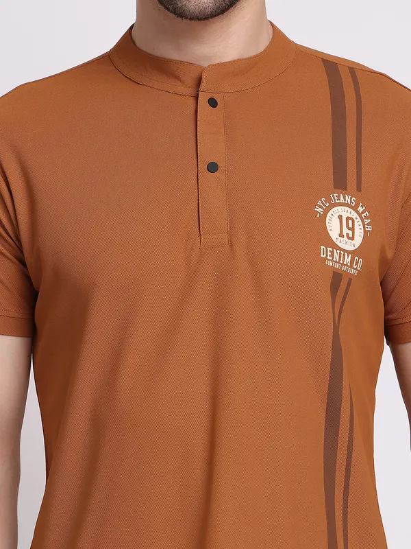 Brown_Polycotton_T-Shirt_For_Men