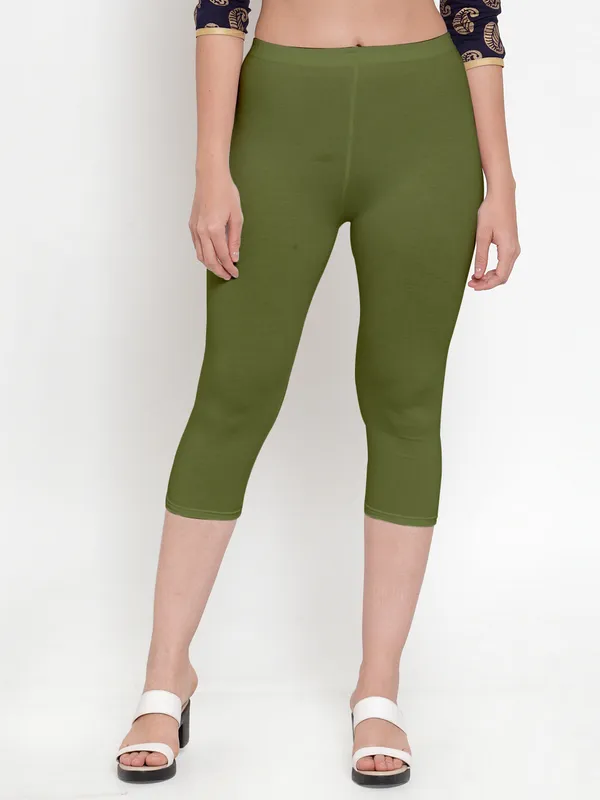 Olive_Cotton_Lycra_Capri_For_Women
