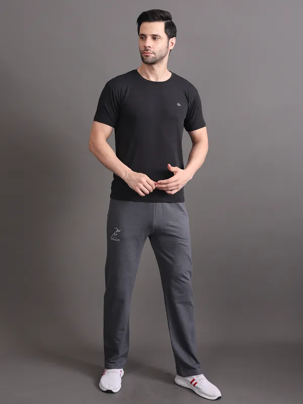 Black_Polyester_T-Shirt_For_Men